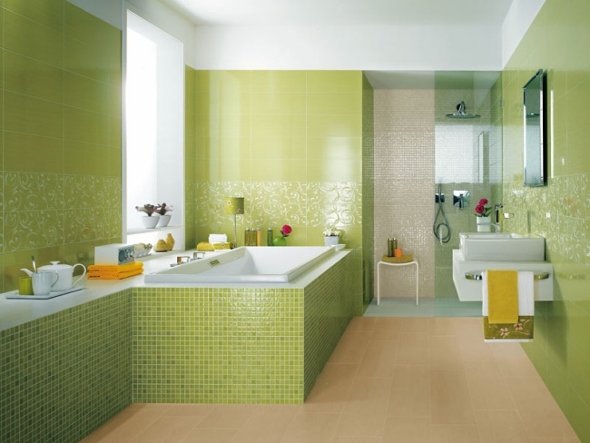 grönt badrum färskt badkar mosaik blommigt