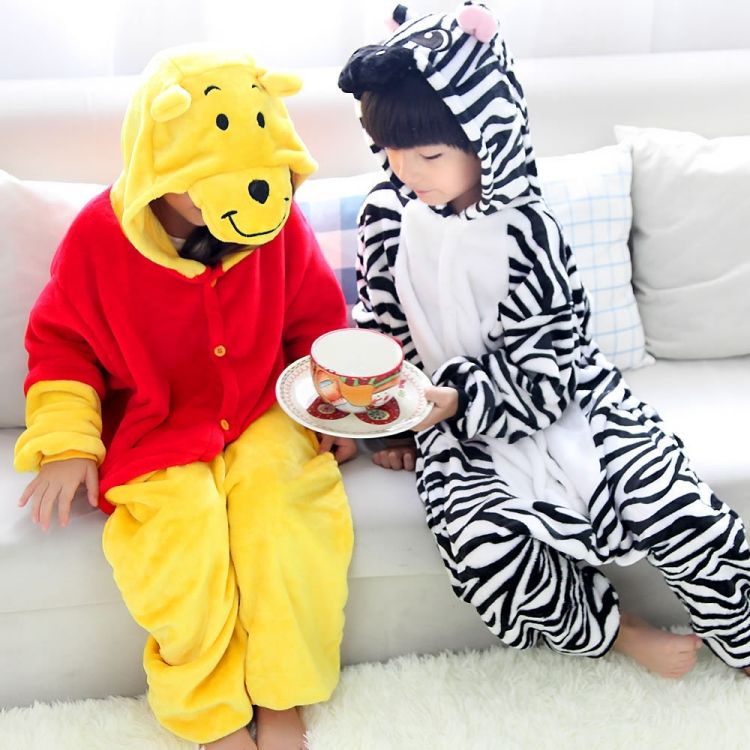 billiga-karneval-kostymer-djur-kostymer-familj-kram-leksaker-barn-zebra-poof-björn