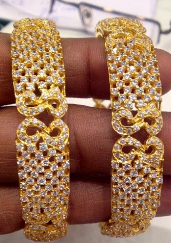 Diamond Studded Είκοσι γραμμάρια χρυσά βραχιόλια σχέδια