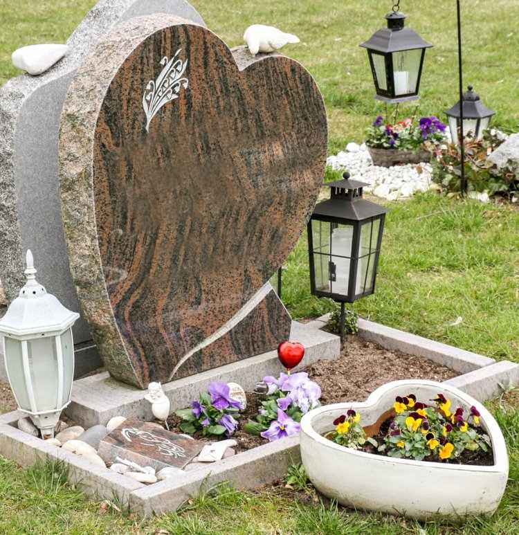 gravdesignidéer urna gravsten-lyktor-svart-vit-dekoration-hjärta-blomkruka