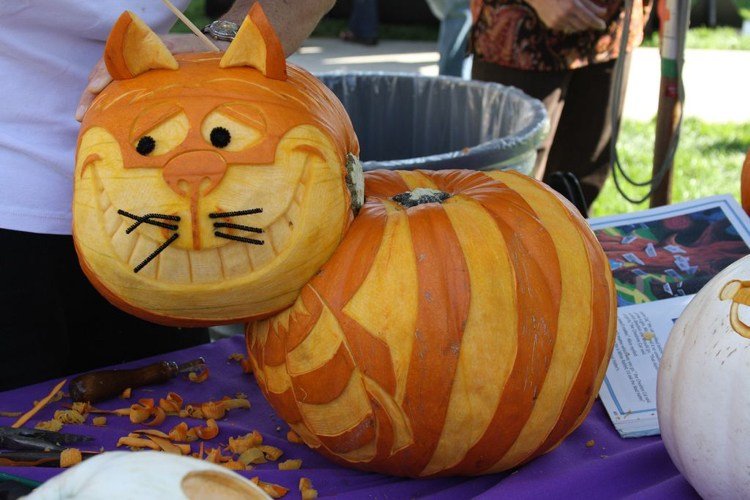 Cheshire katt pumpa figur huvud kropp carving