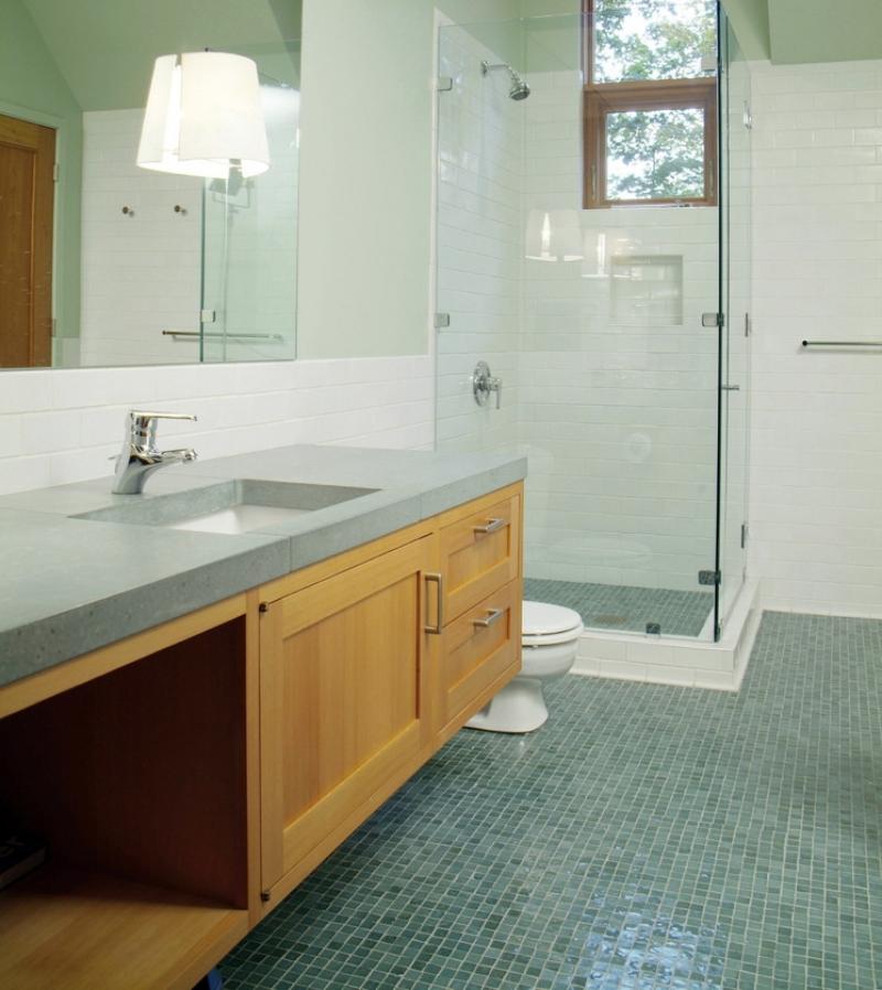 Gröna golvplattor badrumsdesign badrumsskåp idéer