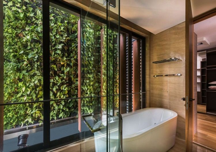 grön-vägg-växter-naturlig-ventilation-badrum