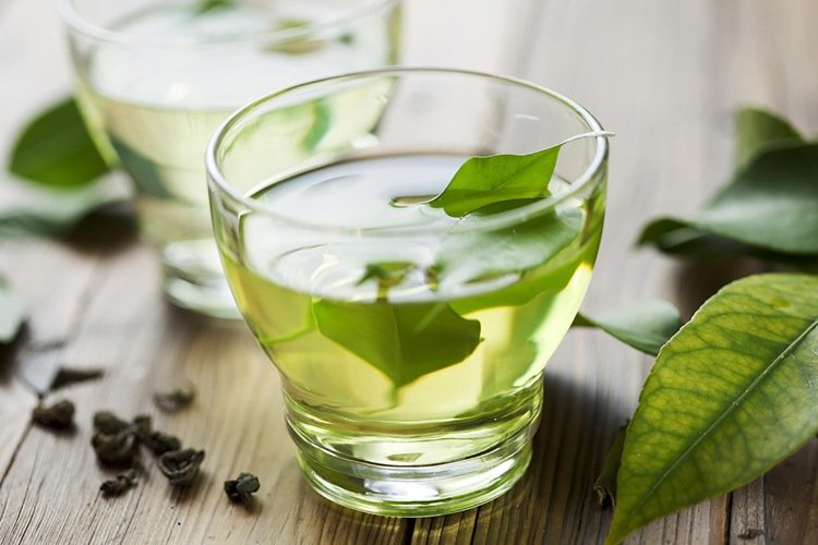 Grönt te för viktminskning dricker tips och kombinationer
