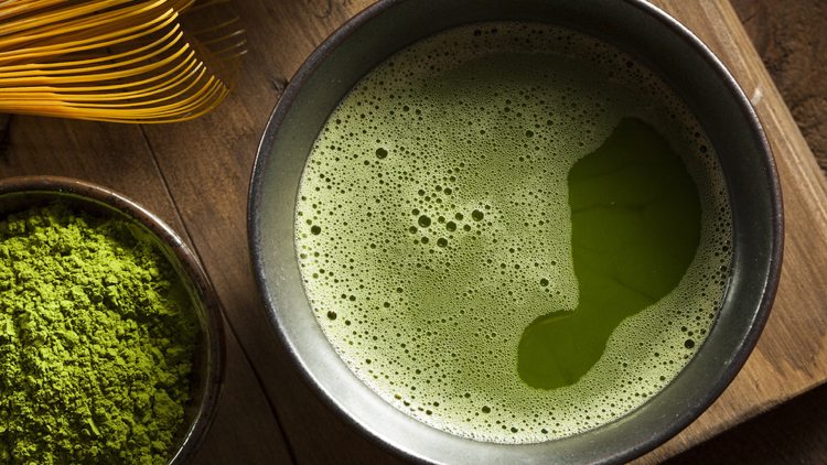 grönt te för viktminskningseffekter och koffeininnehåll i de olika typerna av te