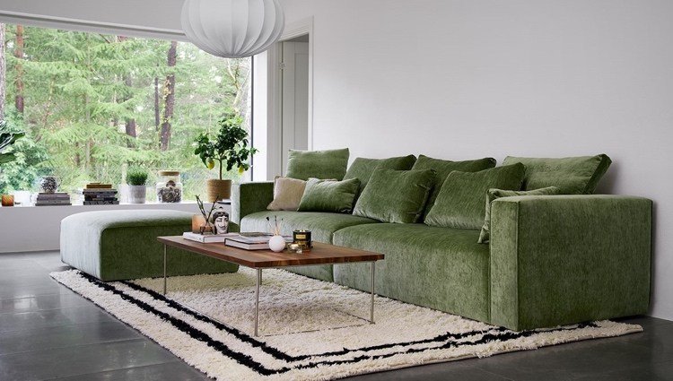 Ställ in vardagsrummet grön soffa