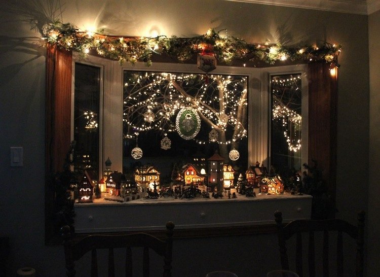 burspråk dekorera jul glödande fönster dekoration