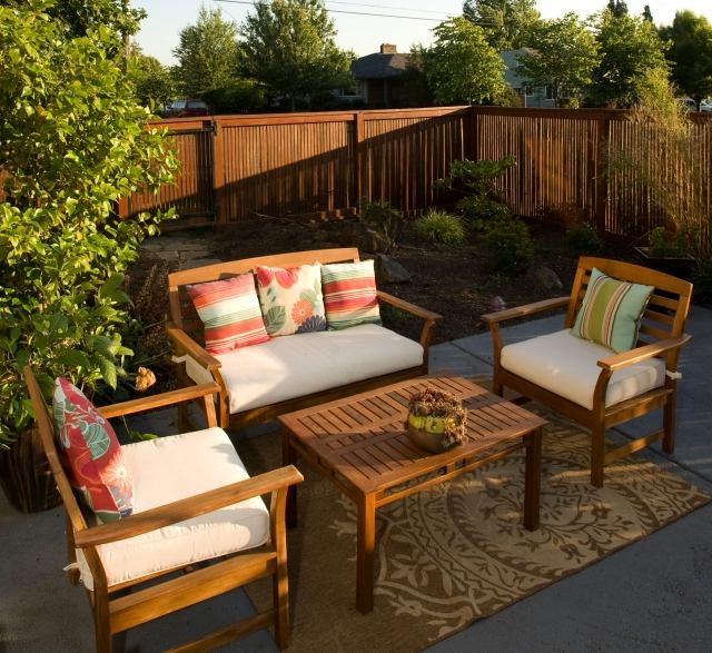 Grunderna i trädgårdsdesign terrasser trä integritet staket trämöbler