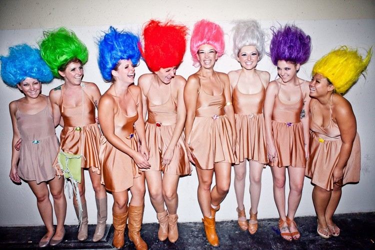 gruppdräkter-karneval-kvinnor-karneval-troll-peruker