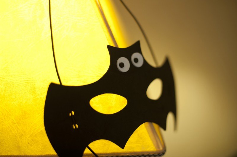 Halloween-dekorationer-bat-mask-papper-klipp ut