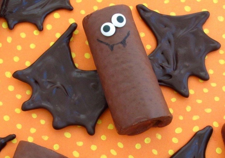 halloween-äta-kakor-söt-choklad-fladdermus-roligt