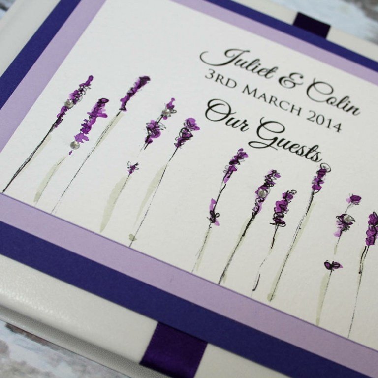 gästbok för bröllop blommor måla lila vit idé DIY