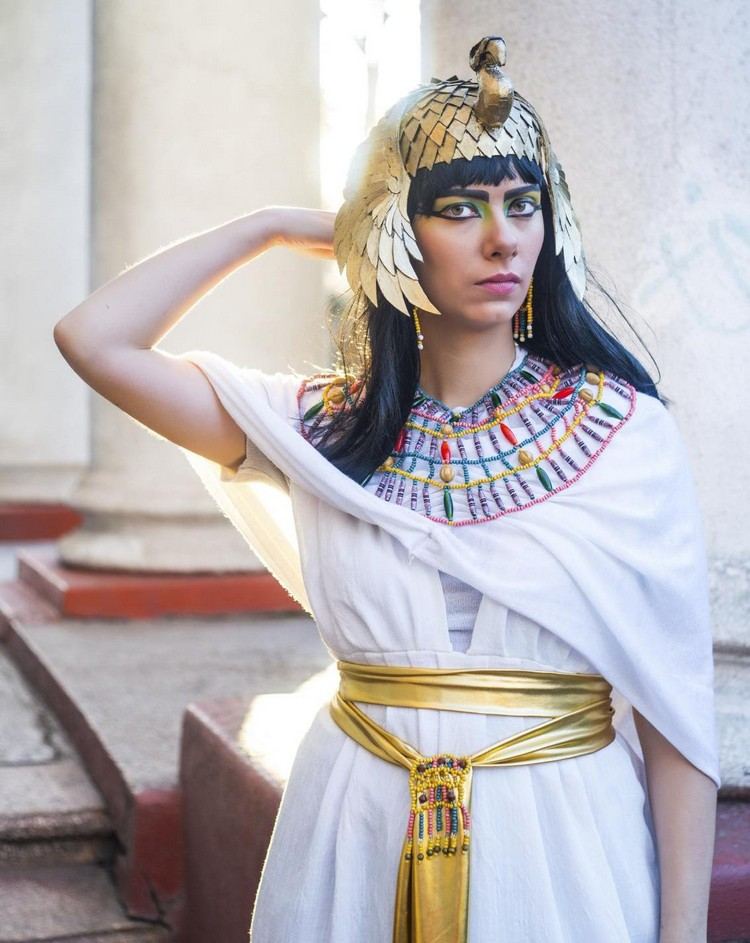 diy egyptisk dräkt sy smycken krage bälte huvudbonad
