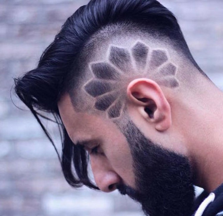 män hår tatuering skägg lång topp hår sidor trimmade mönster