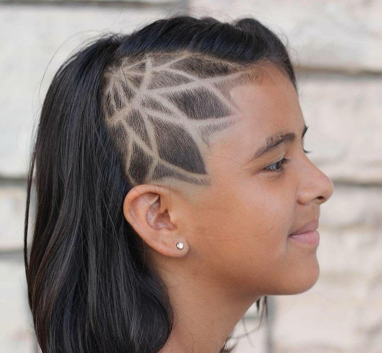 hårtatueringar för barn sidecut långt hår lotus