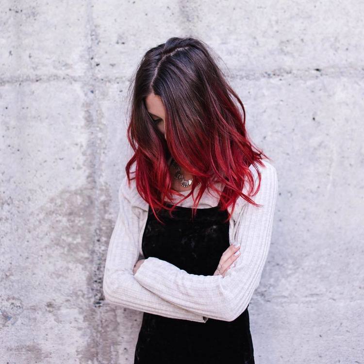 Rött hår ombre look hårtrender 2020 kvinnor