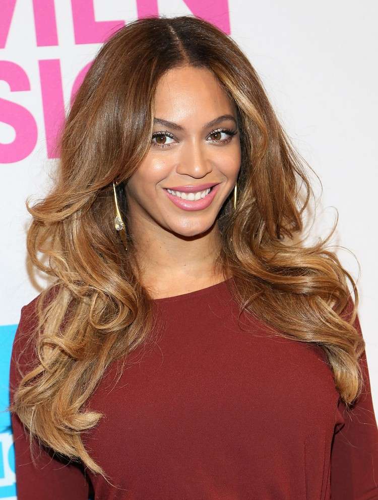 Beyonce frisyrer karamellblond Balayage hårfärgtrender hösten 2020