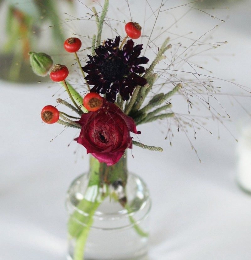 Nypon dekoration vas blomsterarrangemang idéer ros