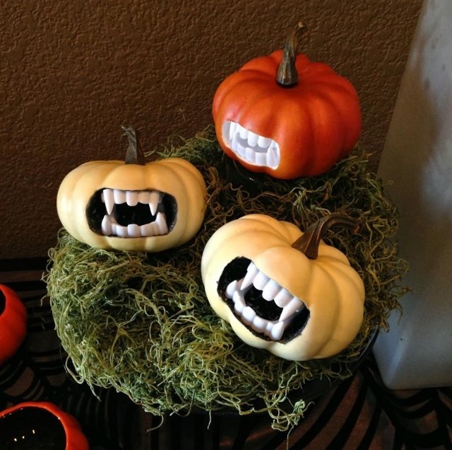 halloween-dekoration-hantverk-idé-mini-pumpa-monster