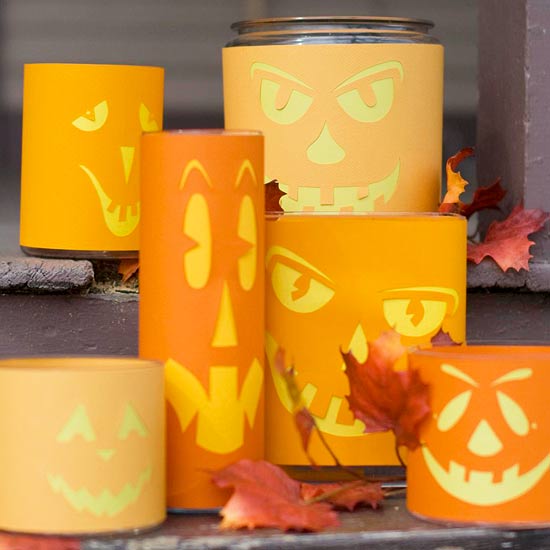 Hantverksidéer för Halloween -smycken Pumpor Dekorera läskiga grimaglas