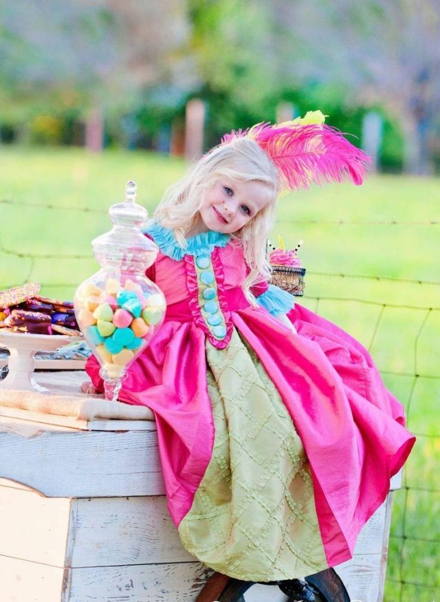 karneval-kostymer-för-barn-saga-prinsessa-skimrande-klänningar