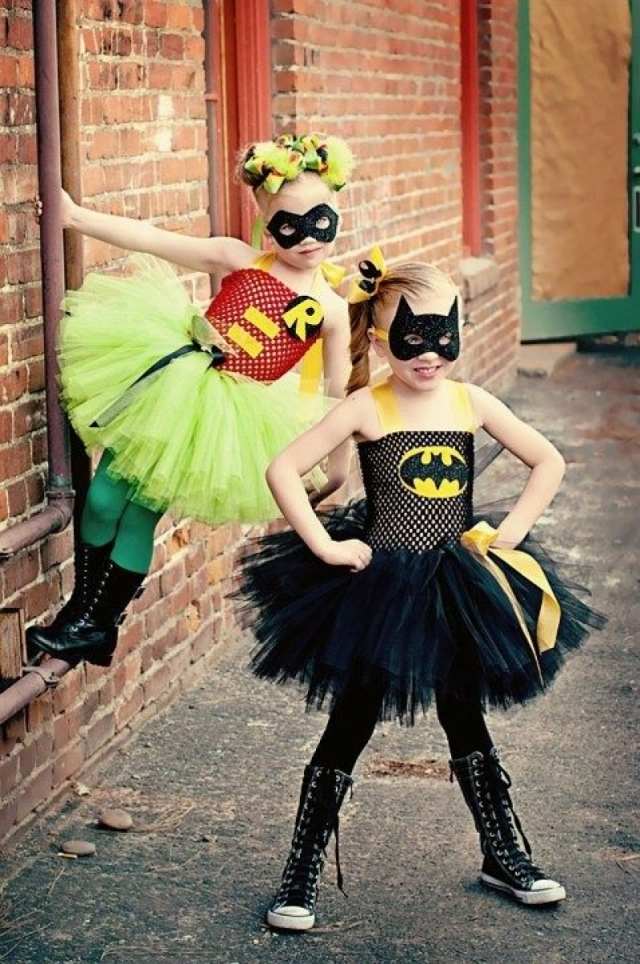 batman-mask-halloween-roliga-kostymer-idéer-för-sib-tjejer