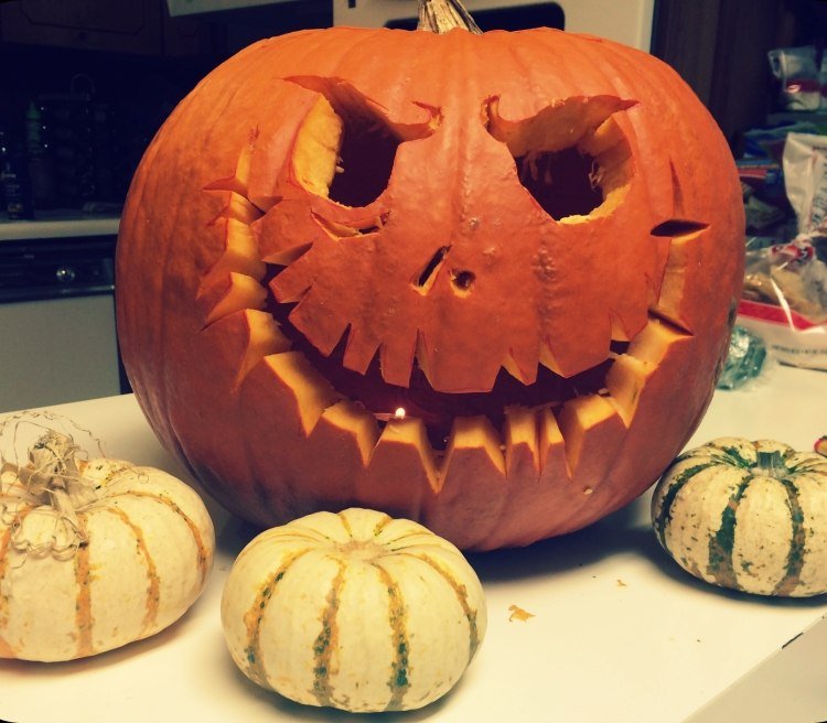 halloween-kantsten-carving-mallar-ihåliga-ut-klipp-ut-ansikte-enkel-idé