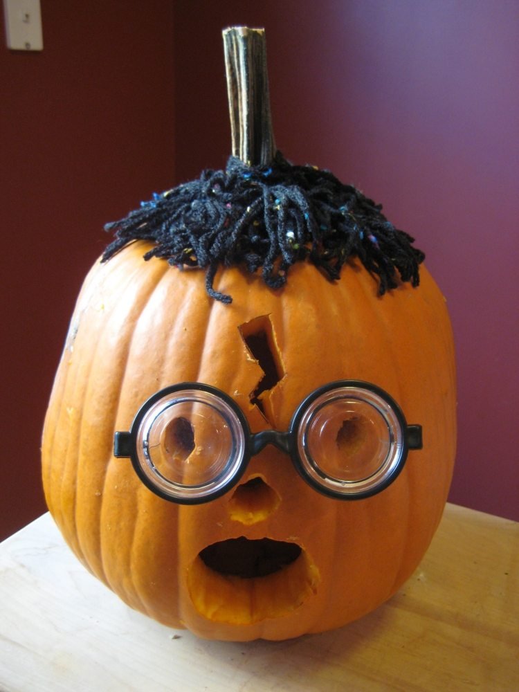 halloween-kantsten-carving-mallar-roliga-ansikte-glasögon-nörd