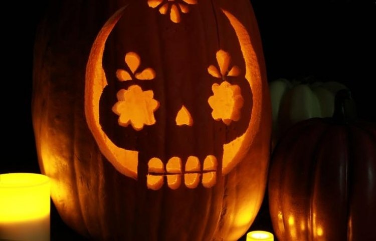halloween-kantsten-carving-mall-skalle-ljus-lykta-lysande
