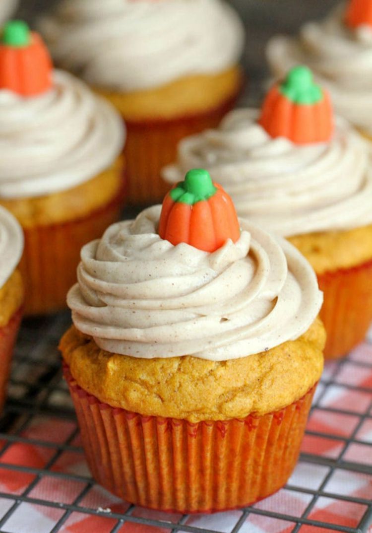 pumpa dekoration halloween recept muffins smörkräm