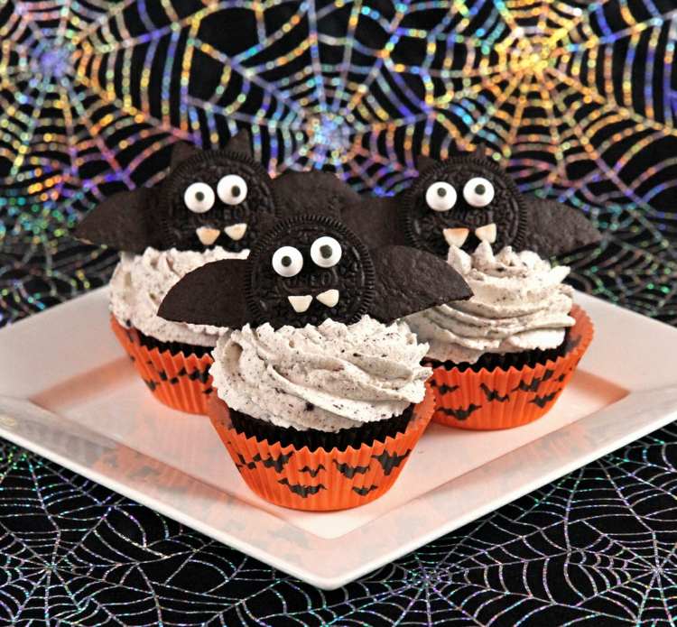 bat oreo kex halloween muffins dekoration själv