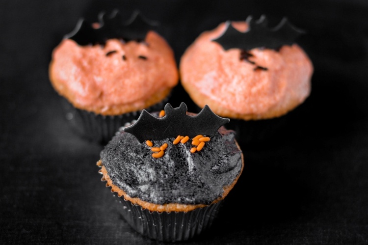 svart fladdermask halloween muffins dekoration
