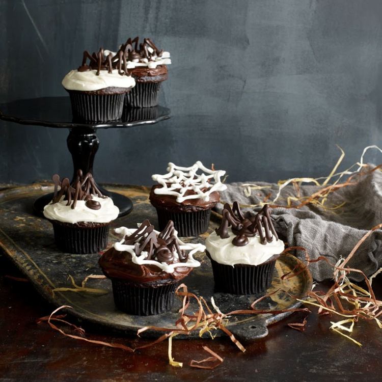 halloween muffins dekoration spinning choklad