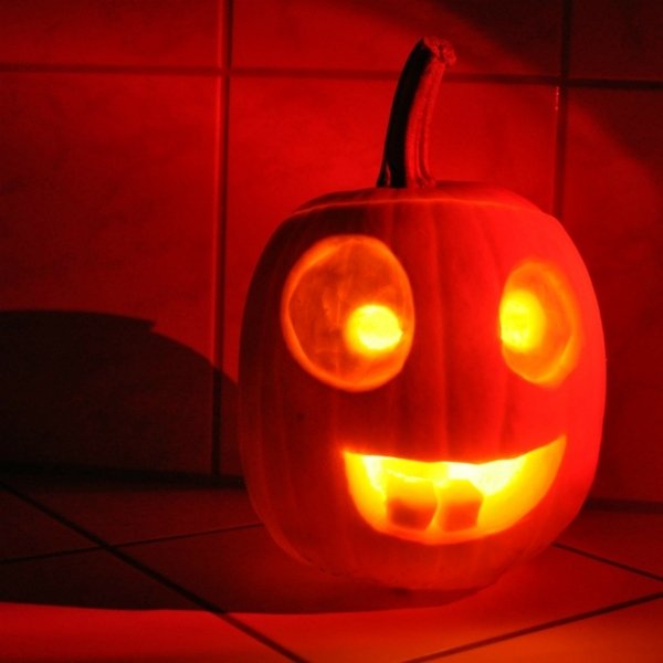 Ghost pumpkin cut