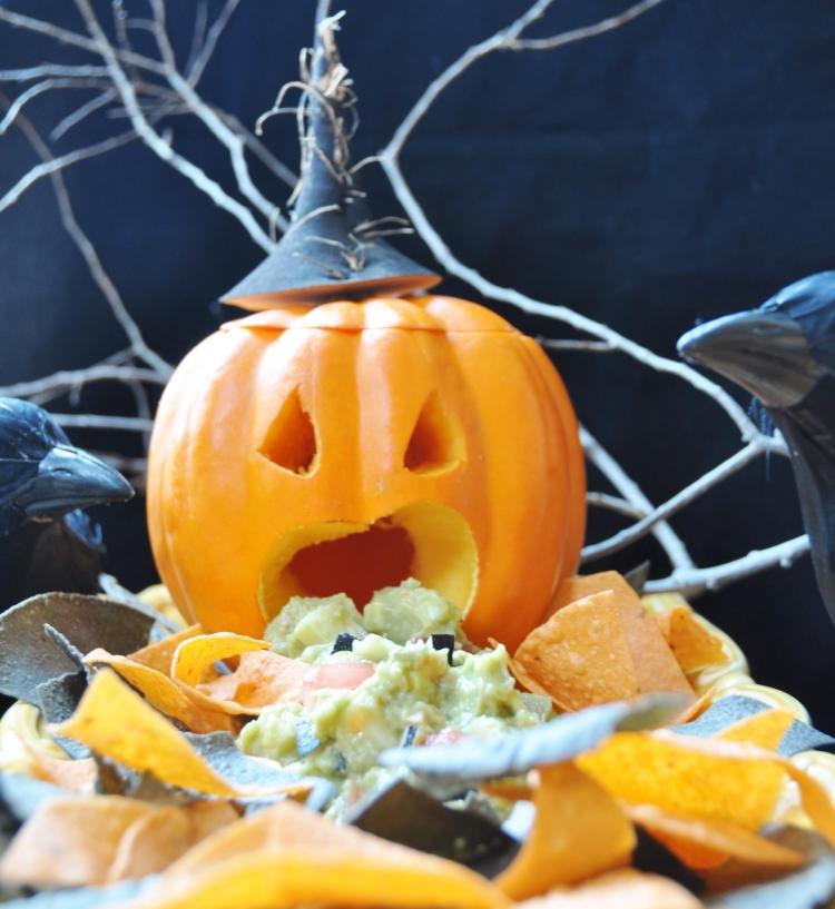 halloween-fest-recept-garnering-pumpa-guacamole-majsflis-dekorera