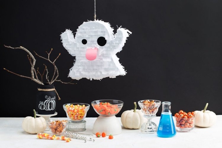 Hur man gör spöke Halloween piñata instruktioner