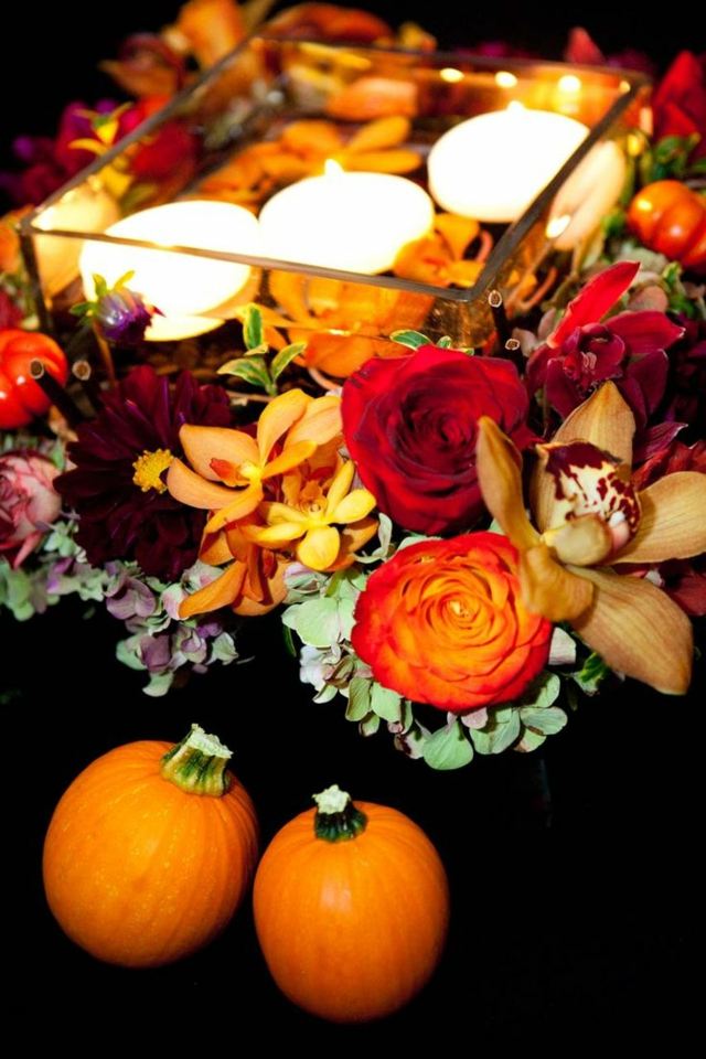 romantisk halloween bordsdekoration ljusstake rosor höst