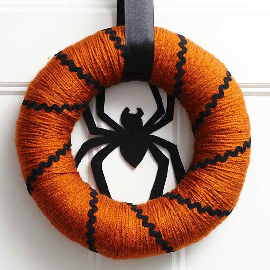 Halloween dörrkrans spindeltråd