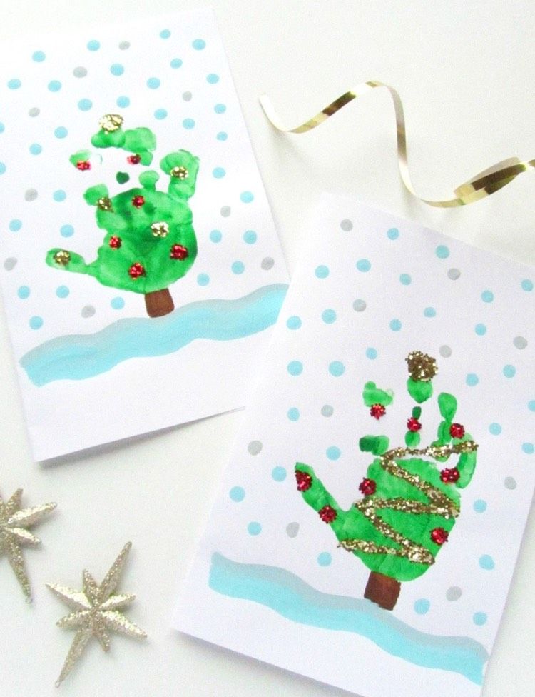 handavtryck-bilder-barn-jul-gratulationskort-gran-glitter