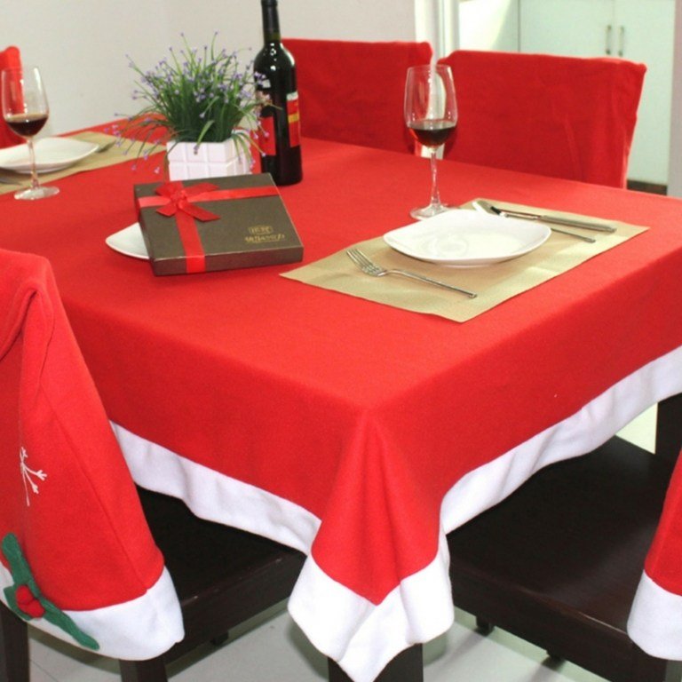 handgjord juldekoration bordsduk röd vit sy stolskydd sy