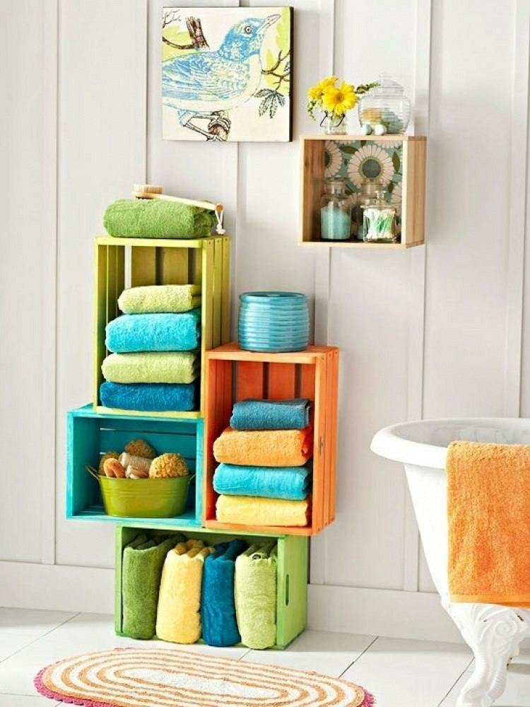 handdukshållare för badrummet badhanddukar-kantiga-trä lådor-färgade-badkar förvaringsfack