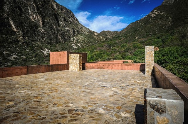 Resmål exotiska mexico villa sten betongglas