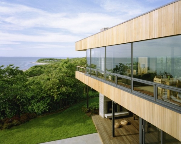 panoramafönster glasvägg hus på banken modern design
