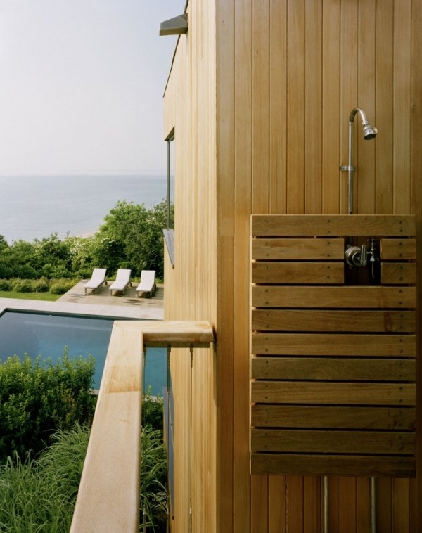 dusch utanför stranden hus modern design