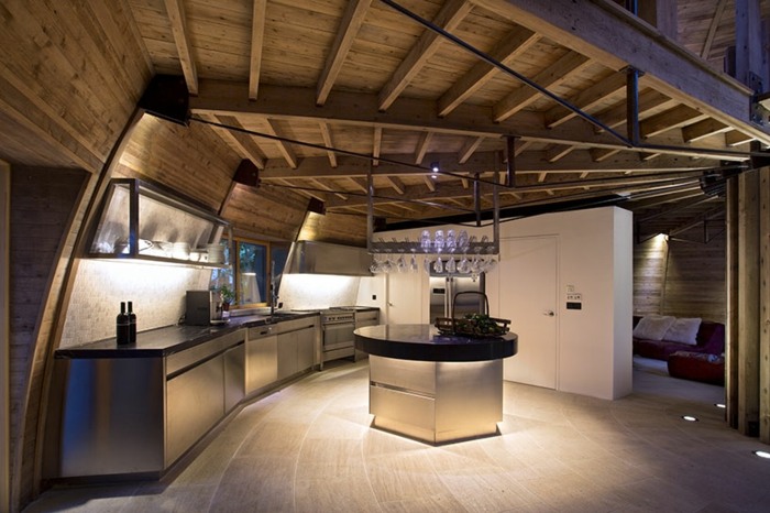 husarkitektur kök stål loft design modern stil
