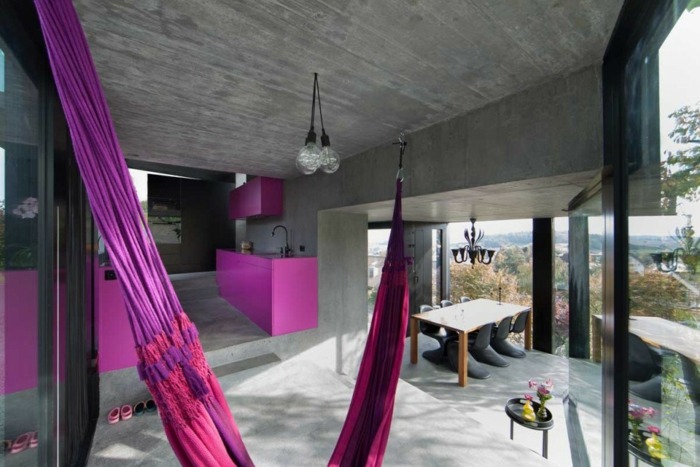 kök matsal bord gunga rosa betong interiör