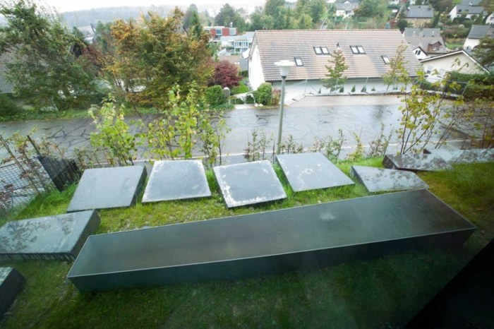 Outlook hus glas trädgård väg betong design modern