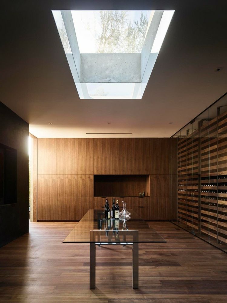glas hus bostadsstruktur betongfönster tak matbord modernt parkett valnöt