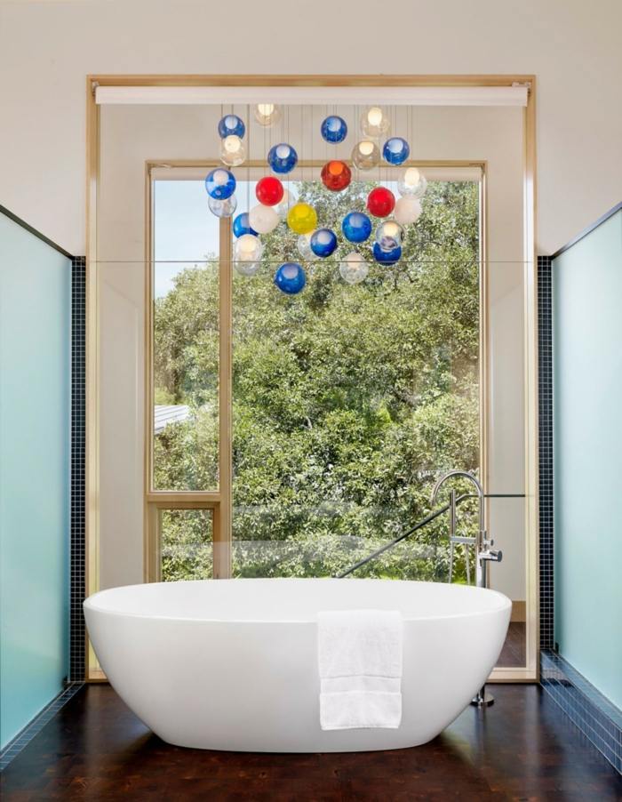 badrum design hus texas badkar fönster blå