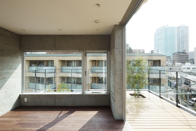 betongkonstruktion-hus balkong-trägolv-ryo matsui-arkitekter japan tokio